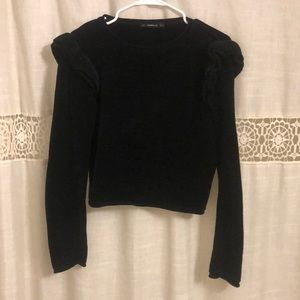 Black cropped sweater